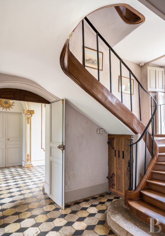 À Milon-la-Chapelle, dans la vallée de Chevreuse, un château du 18e siècle et son parc de 4 hectares - photo  n°30